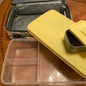Fancy Lunch box with handle